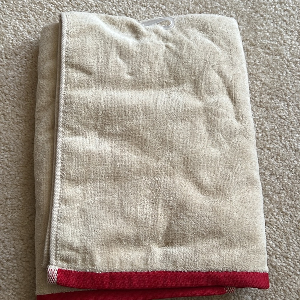 Avanti snowmen gathering Christmas bath towel - Picture 4 of 4